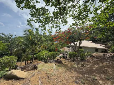 The Blu-Edge - 3-bedroom Beach Villa • Oceanview + FREE Wyndham Resort Access Hotels in 