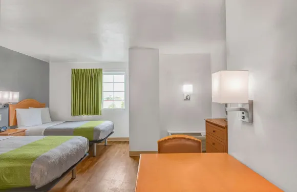 阿拉巴馬歐佩萊卡 - 奧本 6 號開放式客房酒店