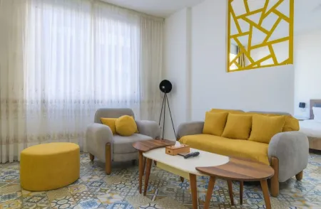 Yelloscape/ Gemmayze