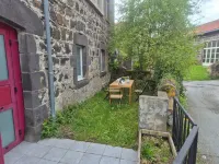 Sleeping in an old cowshed in the heart of the Auvergne volcanoes Hotels in Orcines