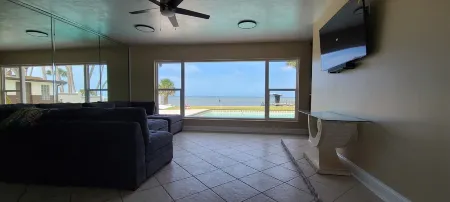 Launch Junction - waterfront house in Titusville with rocket launches view