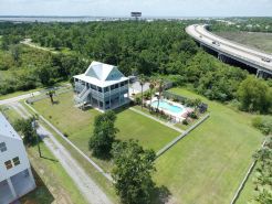 Coastal Charm Getaway - Private Pool, 2 Min Walk To Beach
