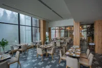 DoubleTree by Hilton Nathiagali - Frühstück