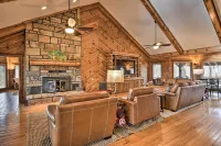 Hot Tub, Grill: Hilltop Log Cabin in Hot Springs! - 3-Star