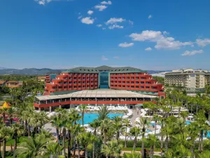 Delphin Deluxe Resort