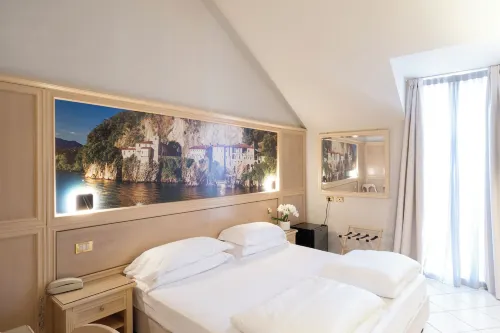 Cavour 30Tre - Hotel Moderno
