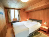 Lena, Chalet