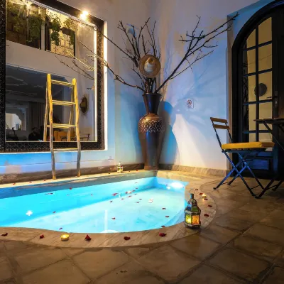 Riad Come & VA Medina Hotels near Kasbah