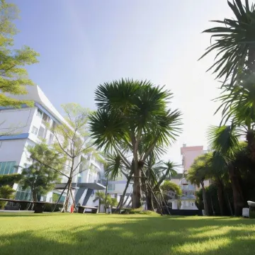 Primetime Hotel Отели рядом с достопримечательностью «Гора Кхао-Саммук»