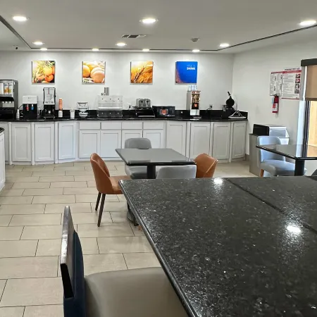 Comfort Inn Dallas Park Central