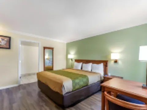 Econo Lodge Woodland Near I-5 Hotels in Woodland