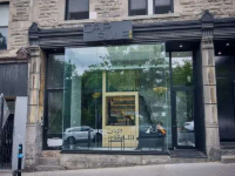 カプセルホテル モントリオールのホテル