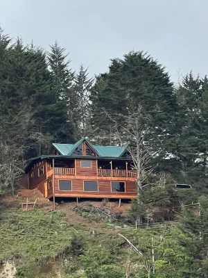 Full house with breathtaking views Hotels in Dota