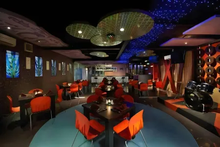 Puri Perdana Hotel Отели в г. Kepanjenkidul