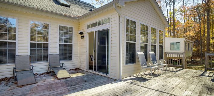 Bright Greenbackville Vacation Home w/ Game Room Ξενοδοχεία στην πόλη Accomack County