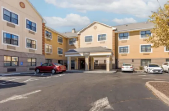 Extended Stay America Suites - St Louis - St Peters Hotels in O'Fallon Township