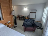 Gordie's Inn & Suites Hotels in Alert Bay