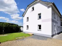 Holiday Home in Saint Vith with Terrace - 2성급