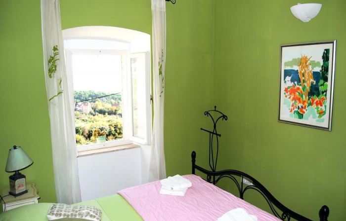 Villa Tony - Five Bedroom Villa with Terrace, Swimming Pool and Sea View
