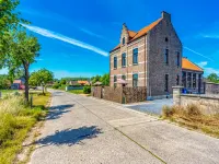 Luxurious holiday home in Heers with terrace - 2 étoiles