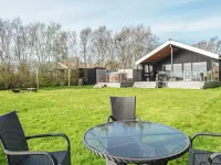 8 person holiday home in Struer-By Traum