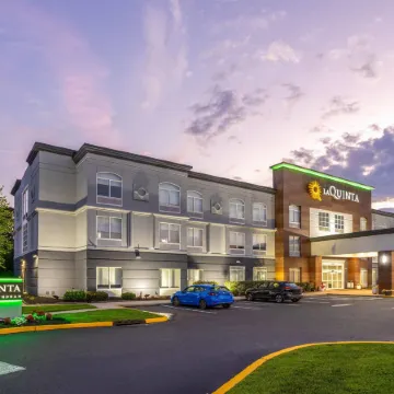 La Quinta Inn & Suites by Wyndham Mt. Laurel - Philadelphia