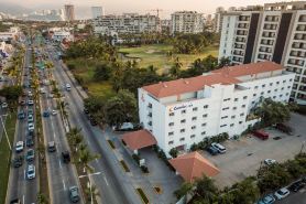 Comfort Inn Puerto Vallarta Golfside & Marina