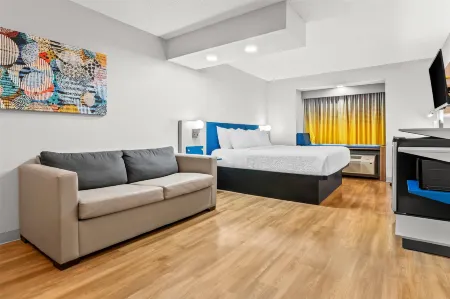 Microtel Inn & Suites by Wyndham Salisbury Отели рядом с Аэропорт Салисбери-Оушен Сити