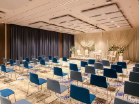 Novotel Tunis Lac Hotels in El Kram