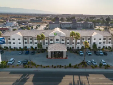 Holiday Inn Express & Suites HESPERIA by IHG Hotels in Hesperia