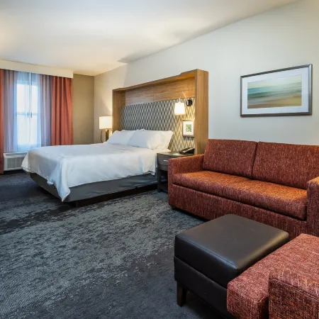 Holiday Inn & Suites MEMPHIS - WOLFCHASE GALLERIA by IHG