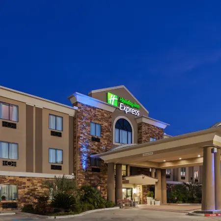 Holiday Inn Express & Suites CLEVELAND by IHG