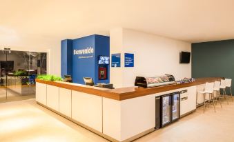 One Ciudad de Mexico la Raza