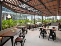 Novotel Samator Surabaya Timur - breakfast
