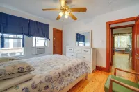 Wildwood Apartment - Porch & Enclosed Sunroom! - Pet friendly