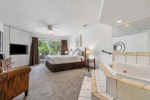 Swansons King Suite - 1.5 Miles from Branson - 3 stelle