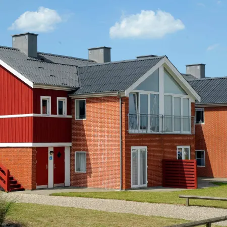 4 person holiday home on a holiday park in Lemvig