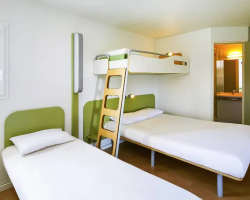 Ibis Budget Chartres โรงแรมในชาทร์