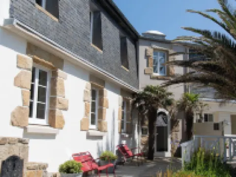 Hôtel la Baie des Anges, Son Spa Marin & sa Piscine Couverte et chauffée Hoteles en Landéda
