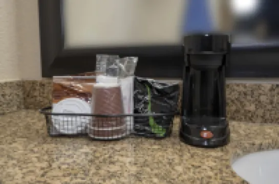 레드 루프 인 머슬 숄스