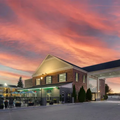 Best Western Hendersonville Inn Hotels near Team E.C.C.O. & the Aquarium & Shark Lab by Team ECCO