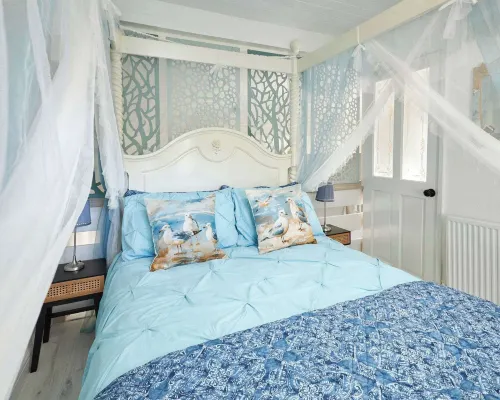 Host Stay The Cheeky Squirrel Hotels in Wallasey