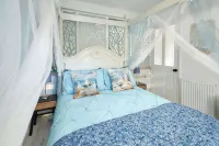 Host Stay The Cheeky Squirrel Hotels in Wallasey