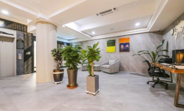 Brown Dot Hotel Pungam
