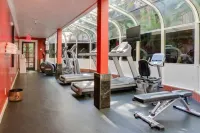 The Buena Park Grand Hotel & Suites - Gym