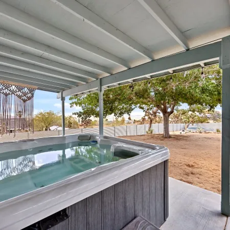 Casa Cosmic - Hot Tub & Fire Pit 3 Bedroom Home
