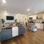 Modern Carriage House Escape Rest Work Explore - Bungalows