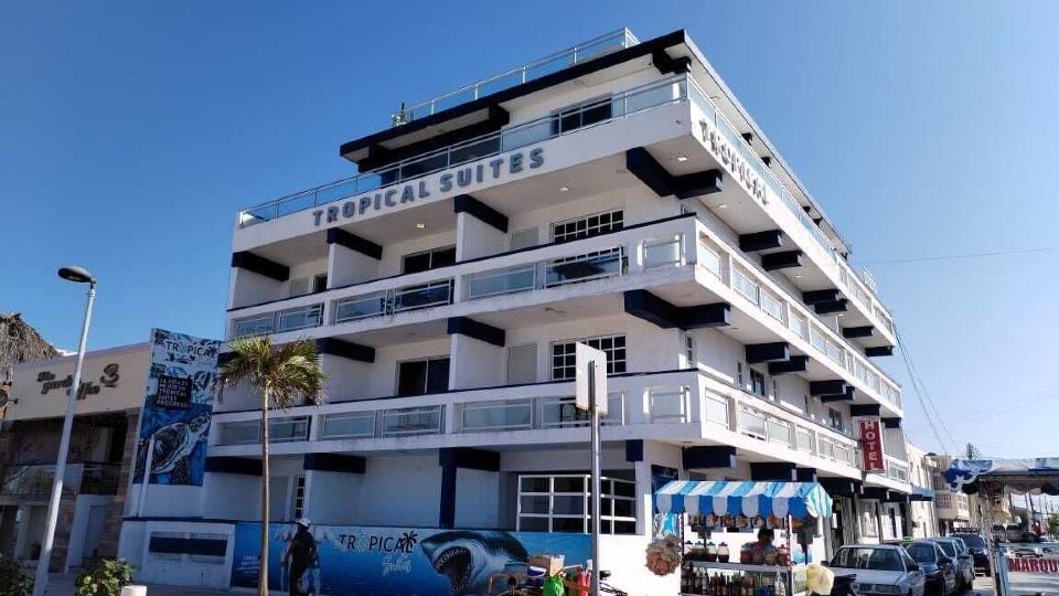 Hotel Tropical Suites