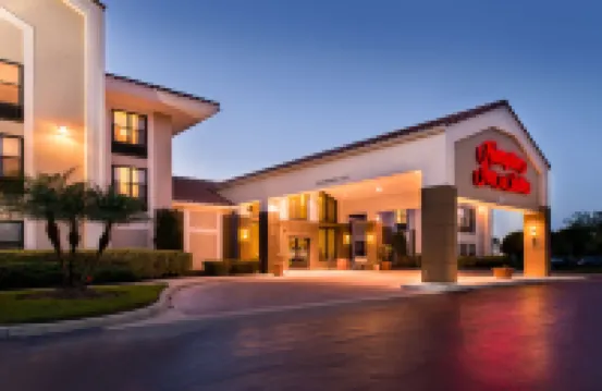 Hampton Inn & Suites Orlando/East UCF Area Hotels in Orlando