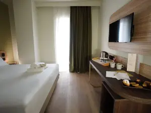 UNA HOTELS La Martella
